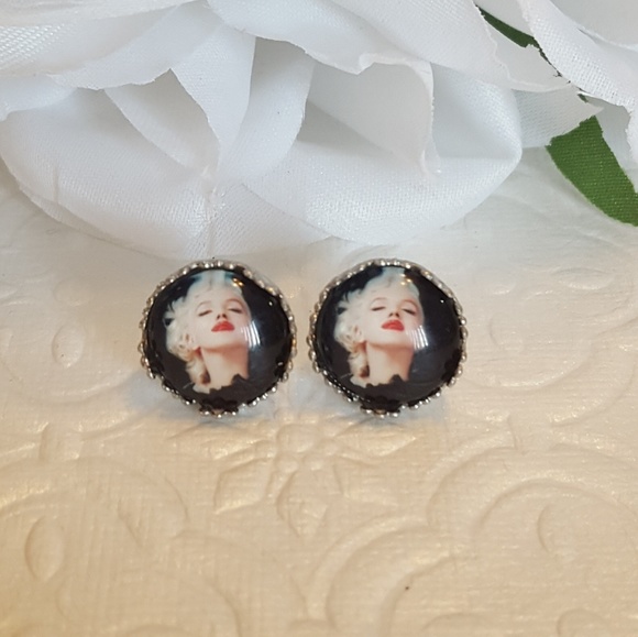 Jewelry - Marilyn Monroe Stud Earrings